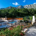 Didovina Mit Pool Und Meerblick Villa *