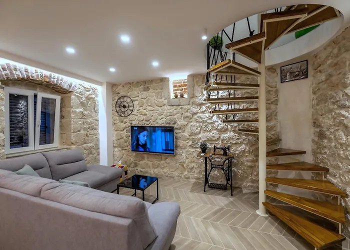 펜션 Didovina Mit Pool Und Meerblick 투체피