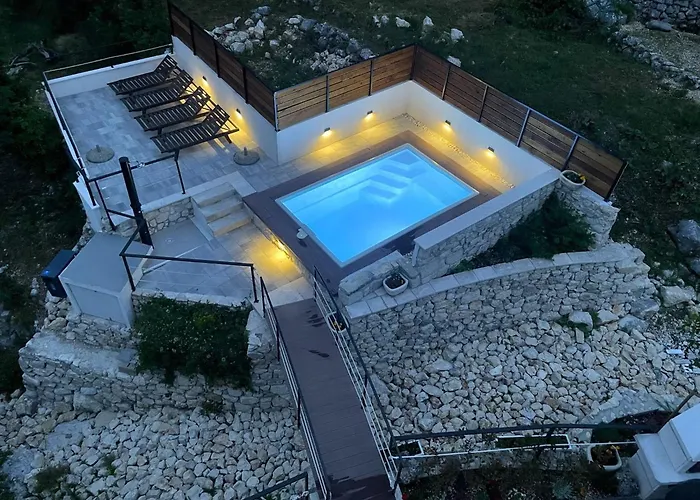 Didovina Mit Pool Und Meerblick * 투체피